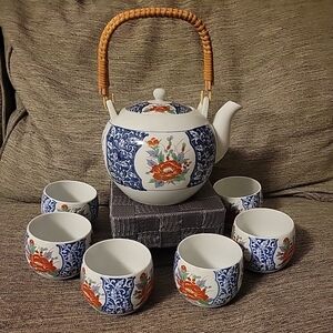 OMC Imari Japan Porcelain Tea Pot Lid & Stackable Cup Set Bamboo Handle 7pc Vtg